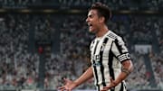 Paulo Dybala esulta nell'amichevole con l'Atalanta