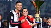 Cristiano têm uma relação muito forte com sua mãe, Dolores Aveiro