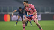 Agustín Marchesín teniendo un partidazo en Champions League