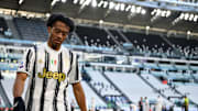 Cuadrado con la maglia della Juve