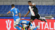 Alex Sandro (kanan) / Juventus