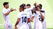 Los jugadores del Real Madrid celebrando un gol contra el Levante