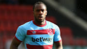 Michail Antonio will no longer wear number 30 for West Ham