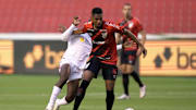 Abner está na lista | Liga Deportiva Universitaria v Athletico Paranaense - Copa CONMEBOL Sudamericana 2021