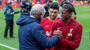 Hodgson y Wijnaldum se despiden mutuamente de sus clubs