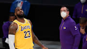 Lakers siguen revisando opciones de mercado
