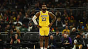 LeBron James sigue brillando en la NBA a pesar de tener 35 años de edad
