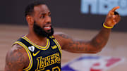 James tuvo otra sensacional actuación en la serie ante Portland