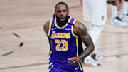 LeBron James tuvo una increíble actuación que estuvo cerca del triple doble