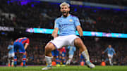 Agüero es precisamente el delantero que necesita el Barcelona