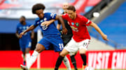 Chelsea y Manchester United buscan su puesto en la Champions