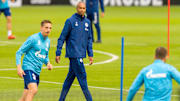 In neuer Aufgabe überwacht Co-Trainer Naldo die Einheiten der Schalker