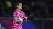 El arquero de las Chivas habló de su continuidad en el equipo