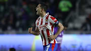 Pese a ser mediocampista, el capitán Jesús Molina es el segundo mejor anotador de Chivas en el Guard1anes 2021 con tres.