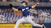 Milwaukee Brewers lefty Brent Suter