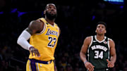 Los Lakers derrotaron a los Bucks en su primer juego de la temporada