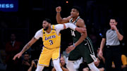 Giannis y Anthony Davis son posiblemente los jugadores internos más dominantes de la NBA