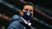 El entrenador Santiago Solari.
