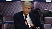 Arsène Wenger regrette de pas avoir pris les rênes de l'OL.