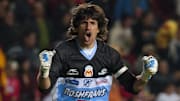 El portero Federico Vilar celebra un gol.