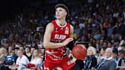 LaMelo Ball tiene 18 años y es considerado uno de los top 5 en el Draft 2020