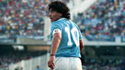 Diego Armando Maradona sous les couleurs du Napoli. 