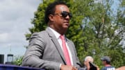 Hall of Famer Pedro Martinez is siding with Jessica Mendoza on the Mike Fiers debacle.