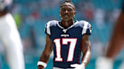 Antonio Brown suits up for the New England Patriots against the Miami Dolphins