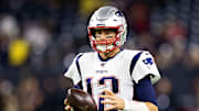 Tom Brady warms up vs Houston