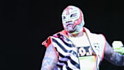 Rey Mysterio perdió un ojo tras pelear con Seth Rollins y su hijo Dominik planea la venganza