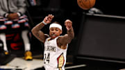 Isaiah Thomas jugó en la temporada 2020-21 con los Pelicans