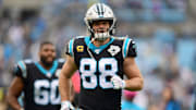 Former Carolina Panthers tight end Greg Olsen has signed with the Seattle Seahawks. 