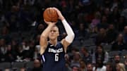 New York Knicks v Dallas Mavericks