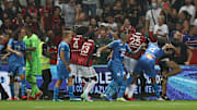 Le match entre Nice et l'OM interrompu par les supporters.