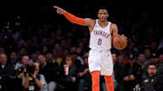 Oklahoma City Thunder v Los Angeles Lakers