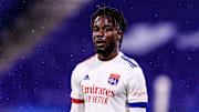 Maxwel Cornet a pris un carton rouge contre Angers. 