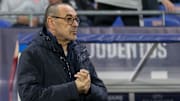 Olympique Lyon v Juventus - UEFA Champions League Round of 16: First Leg
