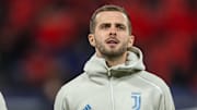 Olympique Lyon v Juventus - UEFA Champions League Round of 16: First Leg