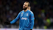 Olympique Lyon v Juventus - UEFA Champions League Round of 16: First Leg