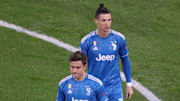 Olympique Lyon v Juventus - UEFA Champions League Round of 16: First Leg