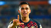 Las Águilas quieren conservar a su futbolista para la final