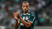 Vitor Hugo deve deixar o Palmeiras nos próximos dias.