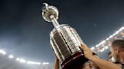 Libertadores terá primeiro brasileiro em campo no dia 20 de abril