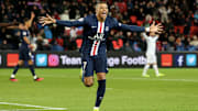 Paris Saint-Germain v Dijon FCO - Ligue 1