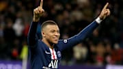Paris Saint-Germain v Dijon FCO - Ligue 1