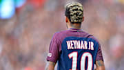Paradebeispiel für einen Spieler, der außersportlich mehr Schlagzeilen macht als auf dem Platz: Neymar