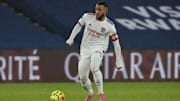 Paris Saint-Germain v Olympique Lyon - Ligue 1