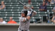 Eric Filia respondió con un hit y sigue siendo el mejor toletero del Licey en la serie