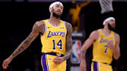 Philadelphia 76ers v Los Angeles Lakers
