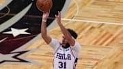 Curry ha tenido un notable debut con los 76ers